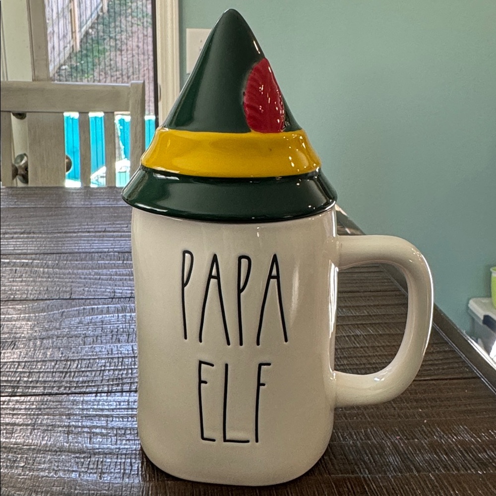 New 2021 Rae Dunn PAPA ELF mug with topper